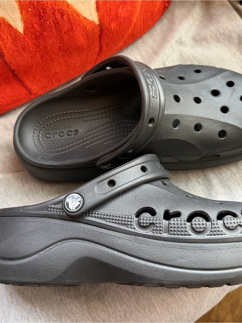 Crocs platform clogs - Picture 2 of 6